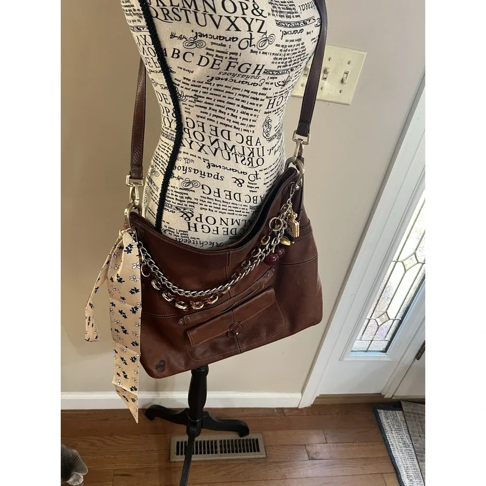 Liz Claiborne Vintage Leather Hobo Bag with Bag‎ Charms Y2K 90s Unique Beautiful